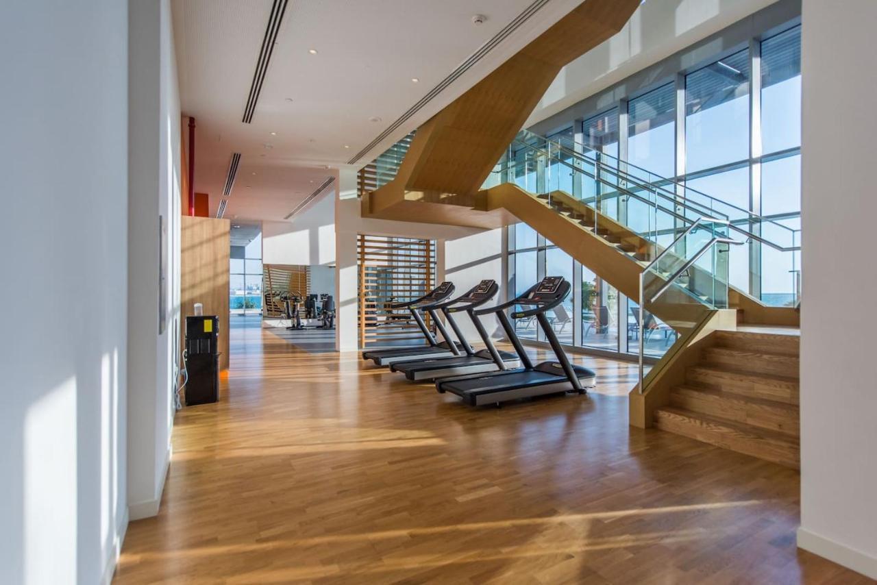 Spectacular 3 Bedroom Condo With Maids Room Facing The Dubai Eye エクステリア 写真