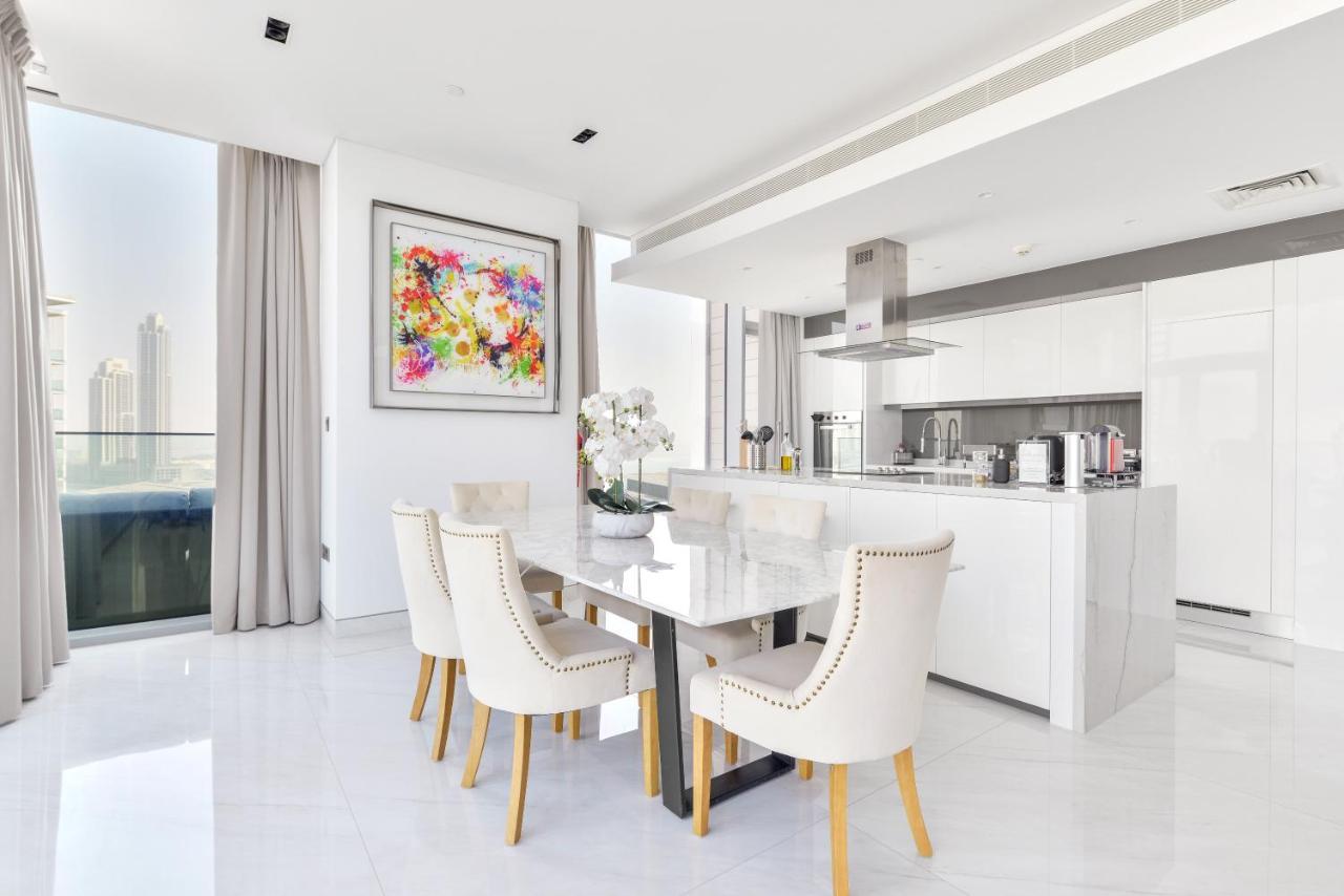 Spectacular 3 Bedroom Condo With Maids Room Facing The Dubai Eye エクステリア 写真