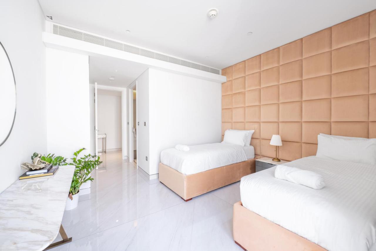 Spectacular 3 Bedroom Condo With Maids Room Facing The Dubai Eye エクステリア 写真