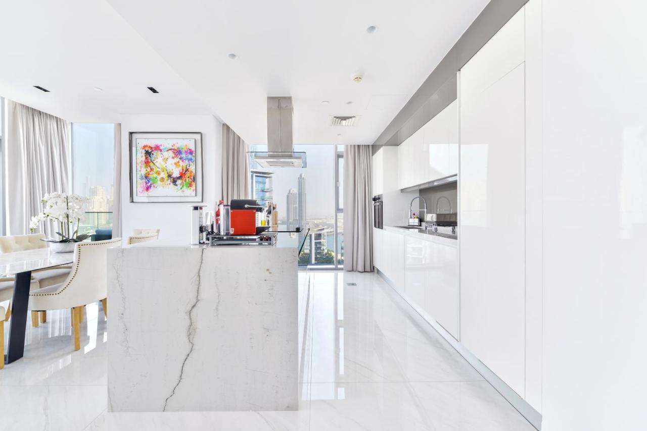 Spectacular 3 Bedroom Condo With Maids Room Facing The Dubai Eye エクステリア 写真