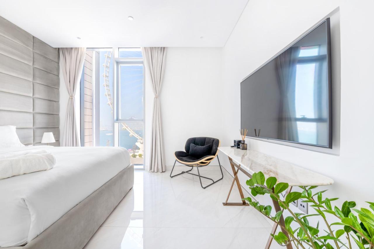 Spectacular 3 Bedroom Condo With Maids Room Facing The Dubai Eye エクステリア 写真