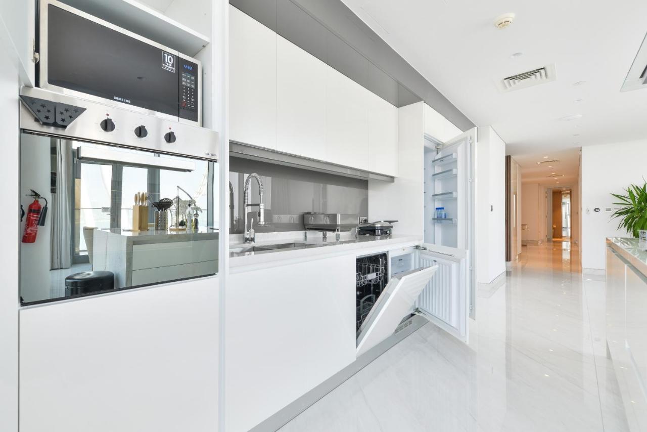 Spectacular 3 Bedroom Condo With Maids Room Facing The Dubai Eye エクステリア 写真